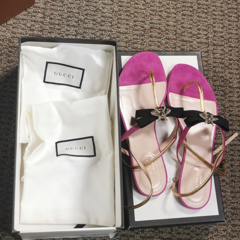 Gucci sandals